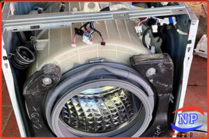 Sửa máy giặt cửa trước Electrolux tại Dĩ An